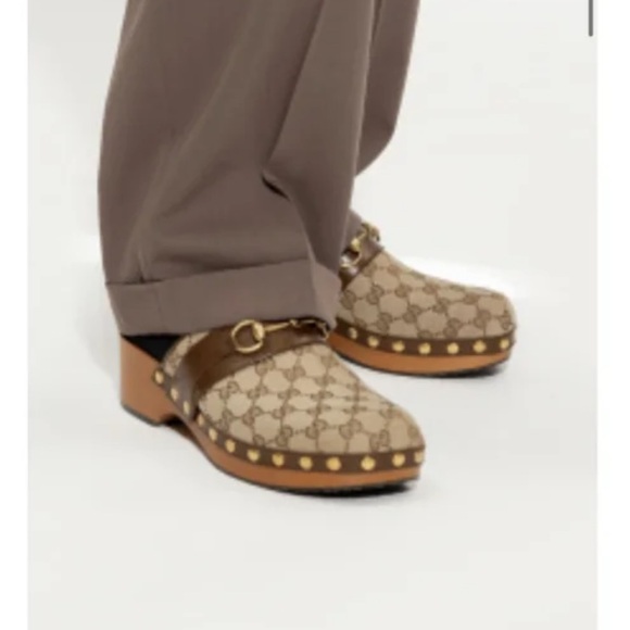 Gucci Clogs canvas and leather trim.Good condition with tags , box dust bag. - Picture 4 of 9